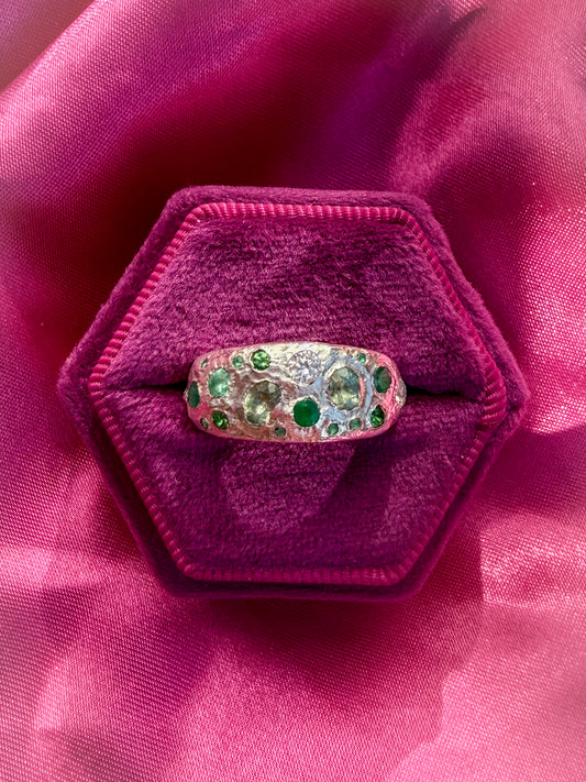 Emerald Meadow Scatter Band - One Of A Kind - Size UK M